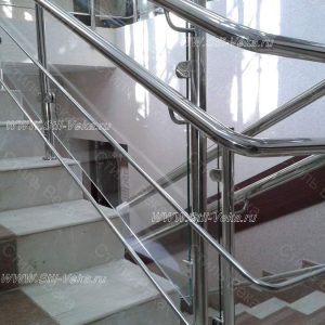 Перила с двумя поручнями и 2 ригелями со стеклом из нержавеющей стали