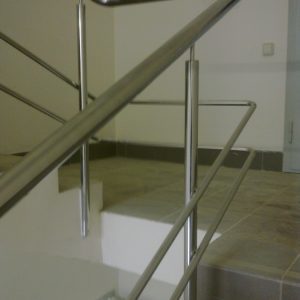 Перила с 2 ригелями, 2 стойки, 1,00 м