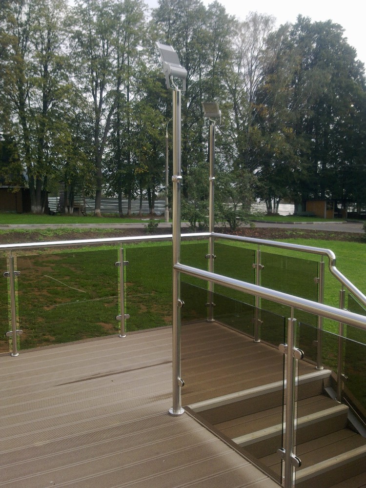 Ограждение со стеклом для лестниц и террас